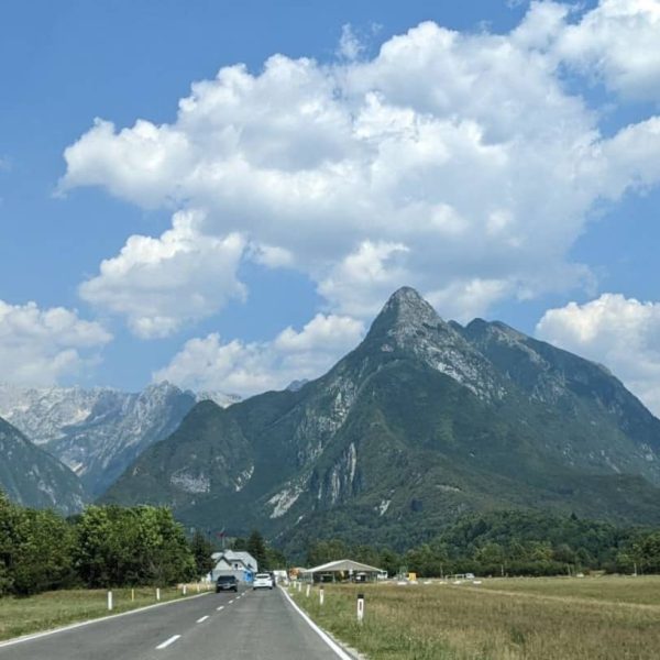 Weg naar Bovec Slovenië