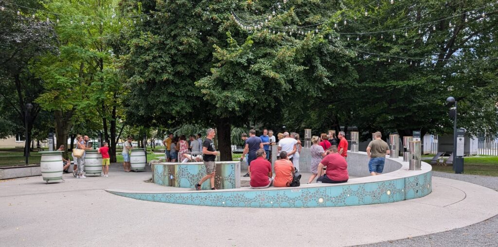 Parkje bij Zalec bierfontein